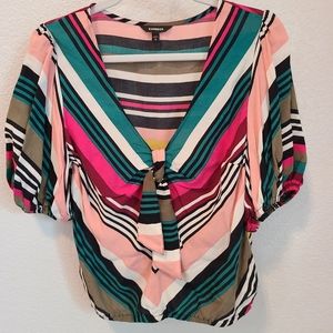 Express vneck multicolor elbow length shirt
